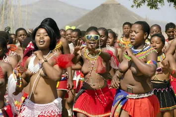danza desnuda africana